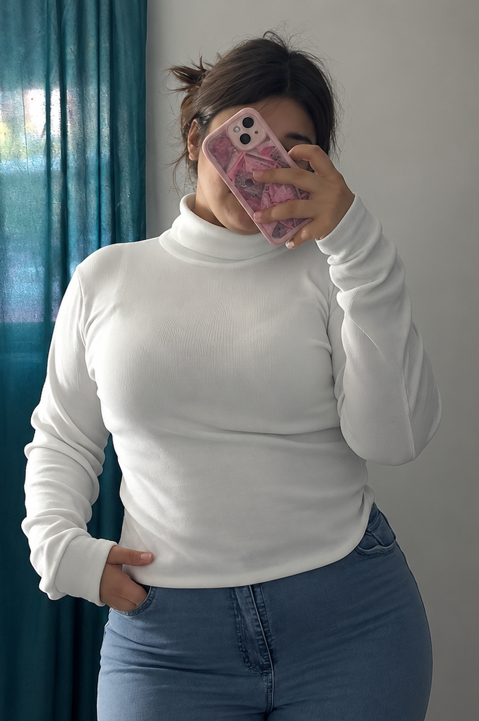 Polera pili