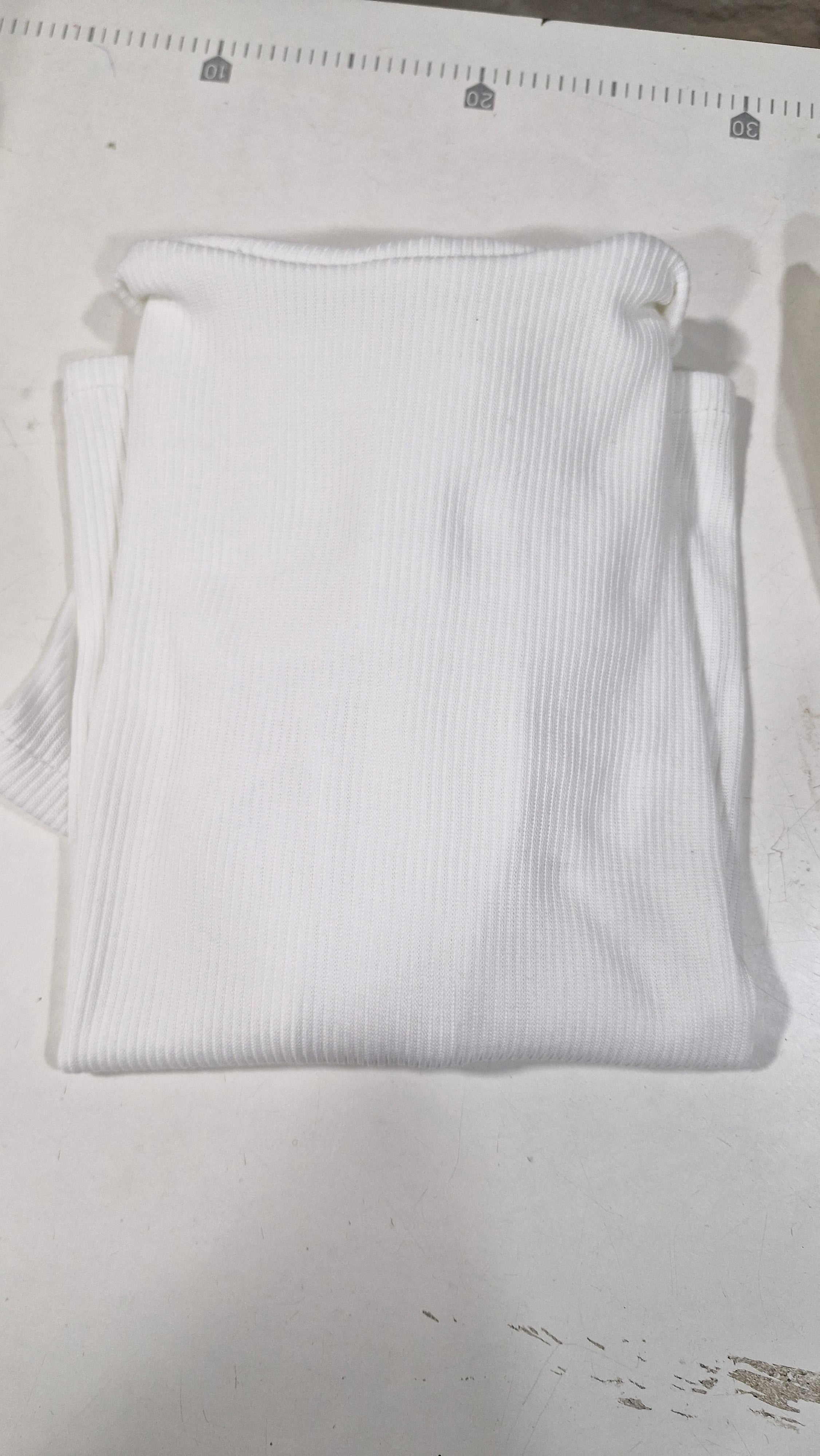 Polera pili