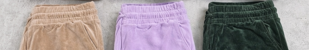 Conjunto Plush de 2 Piezas - Campera Crop y Pantalón Tiro Alto